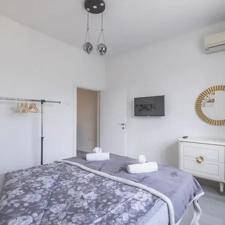 Bright With Designer Renovation Apartamento *